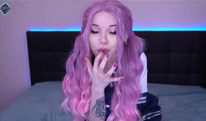 Verbotene Begierde eines Schulmädchens