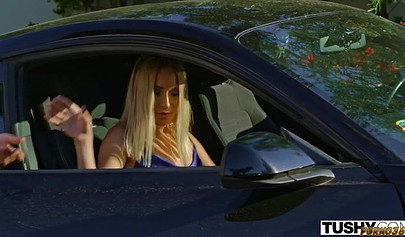 Artem Turkov gives Angelika Grays a deep anal ride