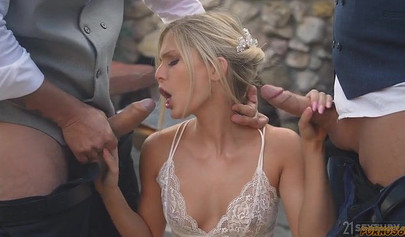 Candee Licious Shares Her Lover for Deepthroat and DP