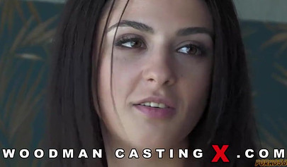 Olesya Khomutovskaya's Ukrainian Casting Call