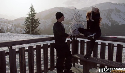 Redhead Yulia's Anal Antics in Sochi's Red Valley
