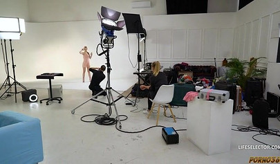Photographer, Model, Criminal, and How to Get the Beauty