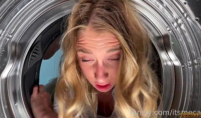 Realtor Cums in ItsMeCat's Ass After She Gets Stuck