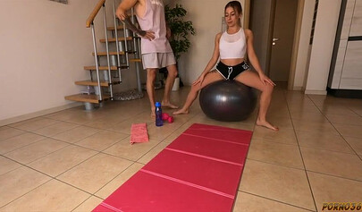 Davchina’s fitness training ends with an anal workout.