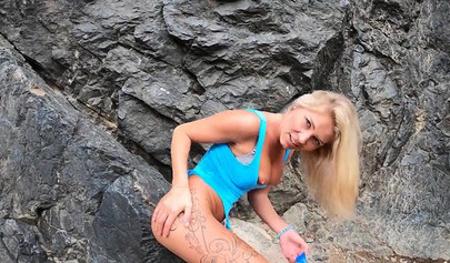 Hiking to find the best spot for anal