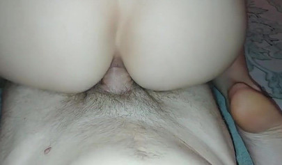 Girlfriend sits on my boner and rides her ass on it