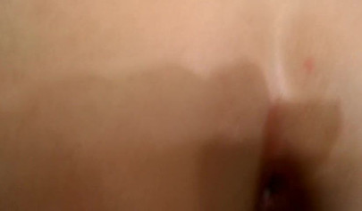 Laruna Maves erster Anal-Creampie aus ihrer Sicht