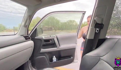 Sexo anal duro bajo la lluvia después de una caminata de 5 millas