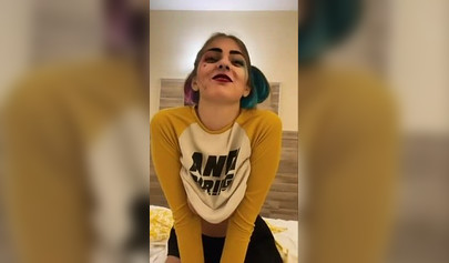 Naughty Harley Quinn having anal fun