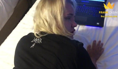 Stepsis loves online gambling with my cock in her ass